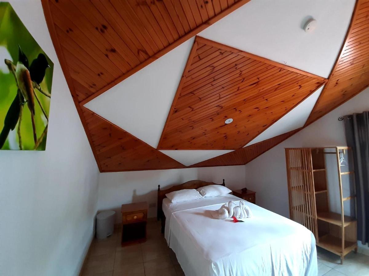 Hotel La Source Self Catering Insel Insel La Digue Exterior foto
