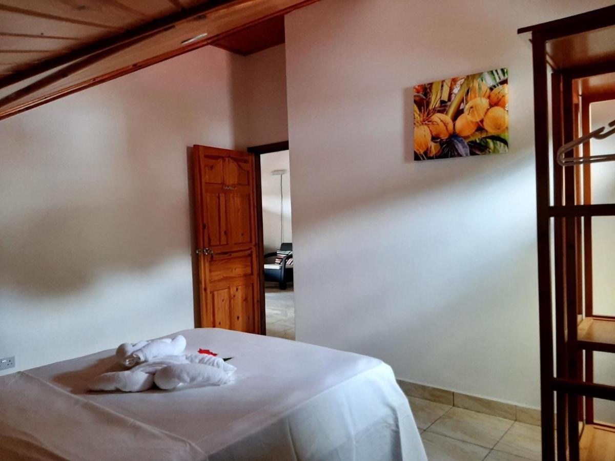 Hotel La Source Self Catering Insel Insel La Digue Exterior foto